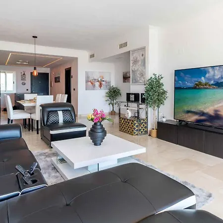 Al Fattah Luxury Apartman Estepona