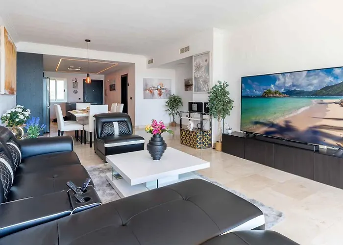 Al Fattah Luxury Apartamento Estepona